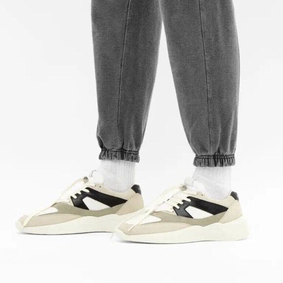 Fear Of God Essentials Distance Runner Size 40 US 8 Mens FOG - Picture 2 of 16